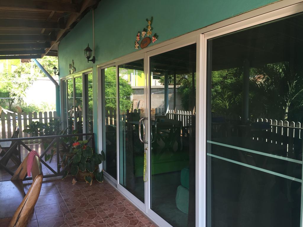 Sin U Rai Resort Ko Lan Oda fotoğraf
